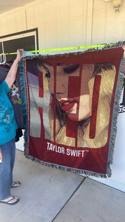Taylor Swift blanket