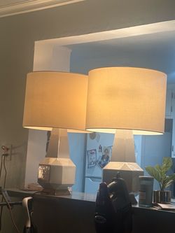 Matching set of adjustable dim setting lamps