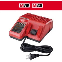 Milwaukee cargador multivoltaje M12/M18