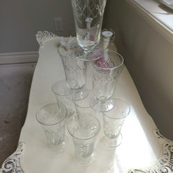 Stemmed Glasses footed with Flared Shape, mid Century 1960s, Set of 8 barware wedding