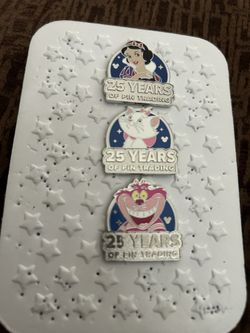 3 Disney pins