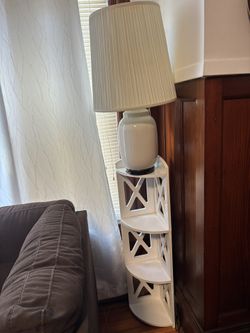 Decorative Lamp with Support Column – White