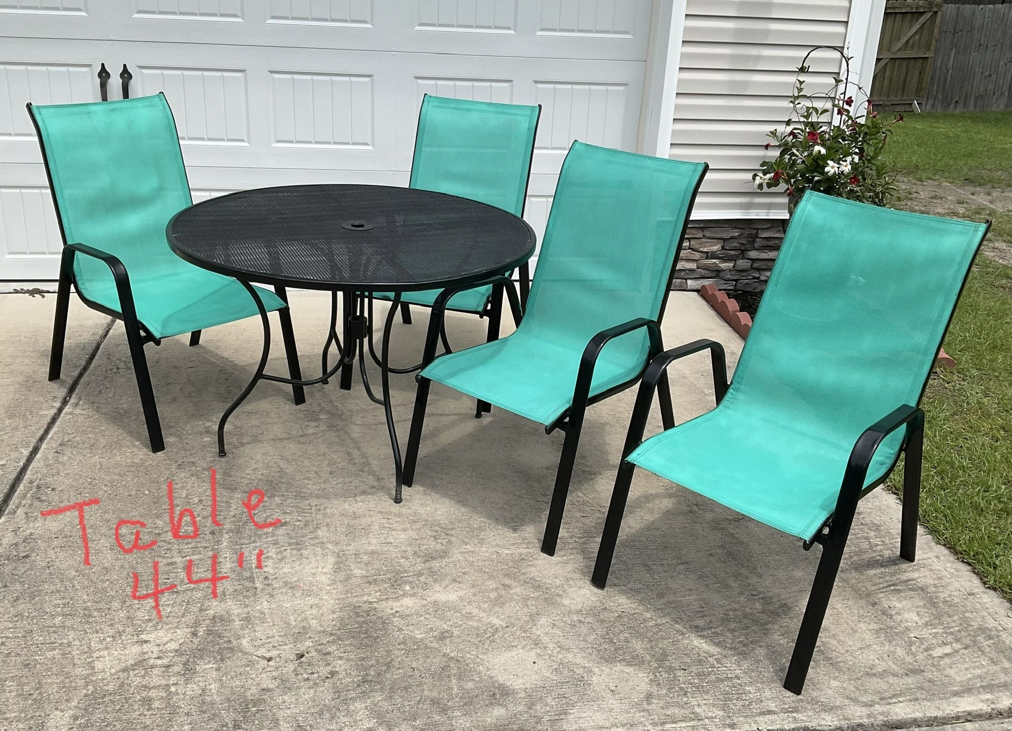 Patio Table And Chairs for Sale in North Topsail Beach, NC OfferUp