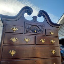 19th century  Queen Ann Highboy Chest Antique Dresser 2 Piece Claw Legg! Refurbish And Have Fun