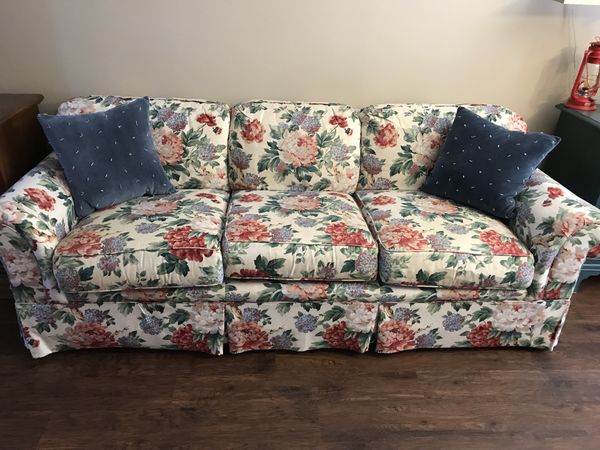 Whelan S Furniture Couch For In Savannah Ga Offerup Whelan S Furniture Couch Savannah Ga