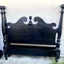 Vintage Four Post Headboard & Footboard Full Size