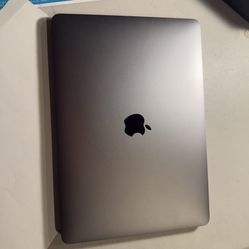 2022 M2 MacBook Pro 
