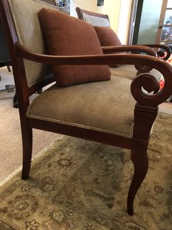 A pair of Ethan Allen leather accent chairs