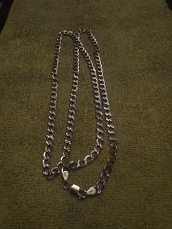 Cuban style curb chain 14k