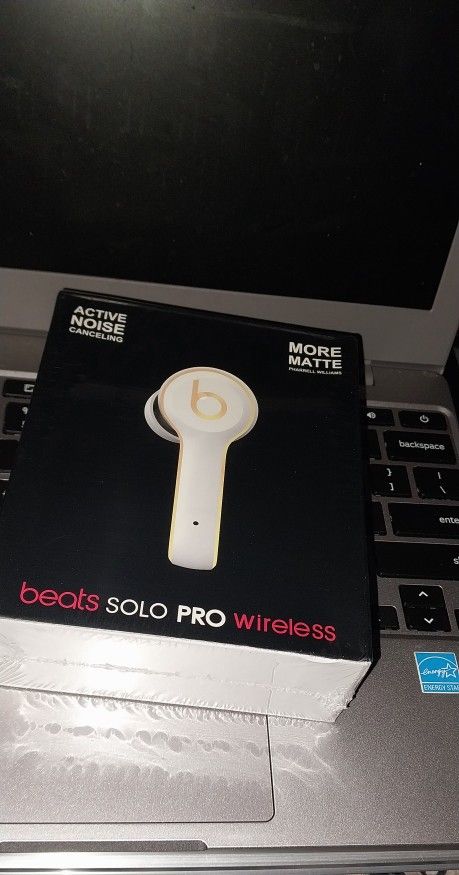 Beats Solo Pro Wireless