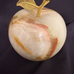 Heavy Onyx Apple Paperweight Or Decorative Piece 