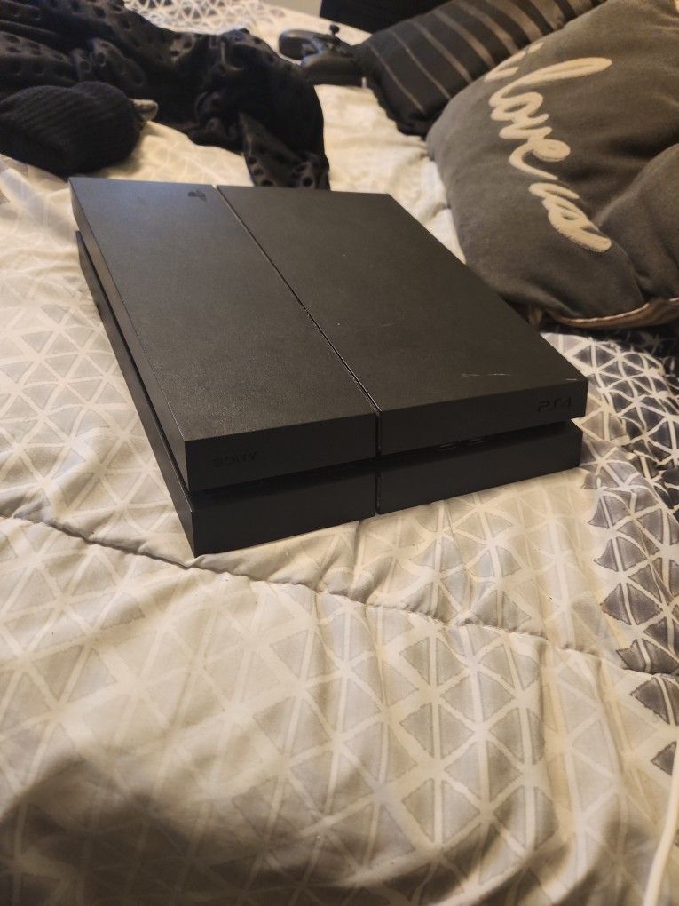 Playstation 4 Slim 