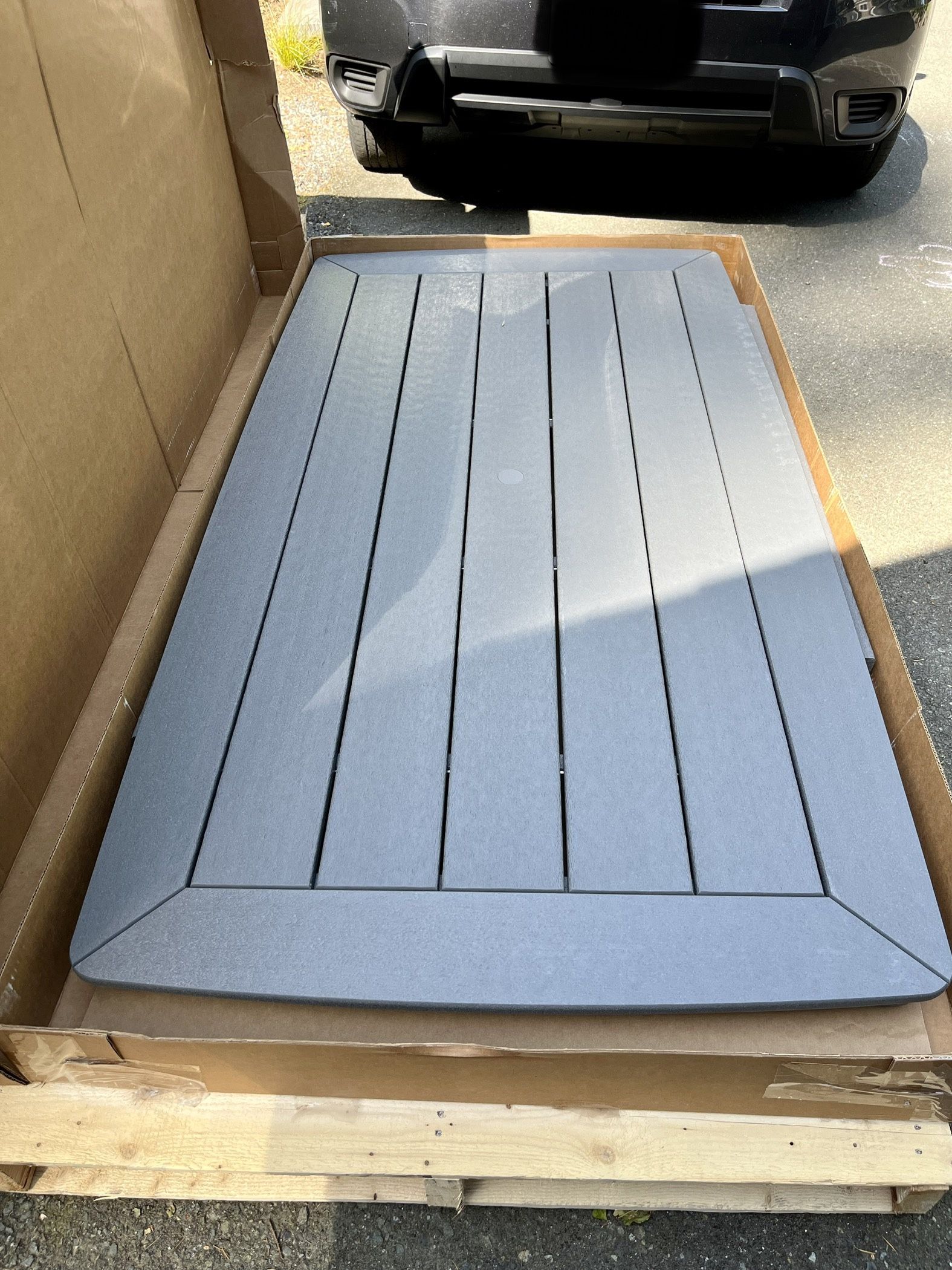 FREE Polywood Tabletop for Sale in Seattle, WA OfferUp