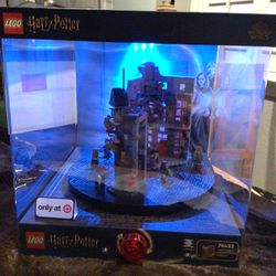 Lego Diagon Alley: Weasley's Wizard Wheezes 76422 Display Case *Read Descrip*