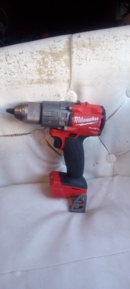 Drill Milwaukee FUEL BRUSHLESS Con Rotomartillo