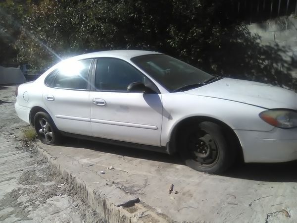2002 Ford Taurus