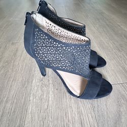Women’s Black Heels