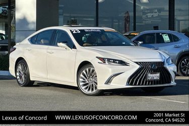 2023 Lexus ES 300h