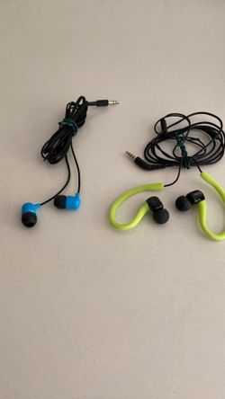 Wired earbuds- unbranded- used with IPhone 6