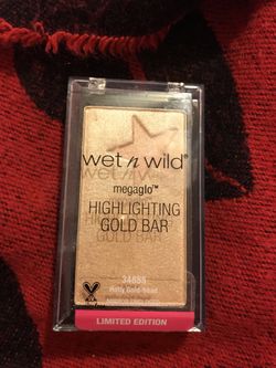 Wet and wild highlighter