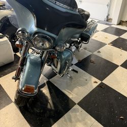 2007 Harley Ultra Classic With Tour Pack 