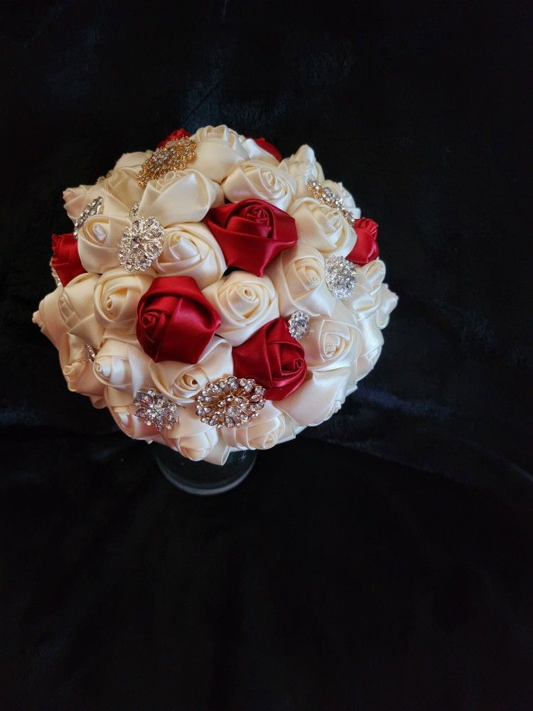 Cascading Bouquet Small
