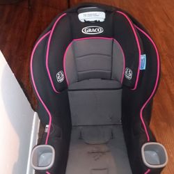 GRACO CONVERTIBLE CAR SEAT