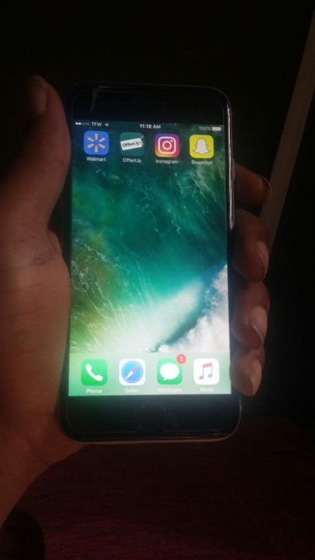 le Apple iPhone 6 MQ422LL/A 32GB Space Gray Straight Talk Prepaid