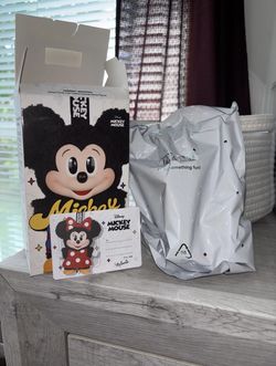 Mickey Family Cute Together Keychain 