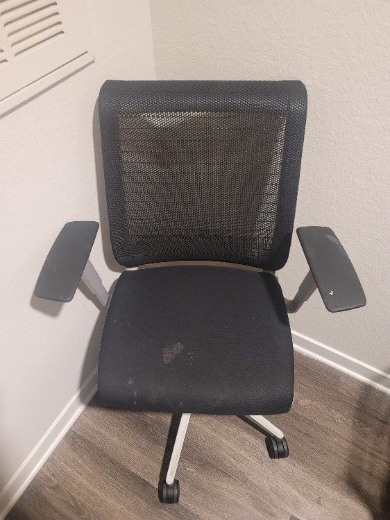 Rolling Chair 