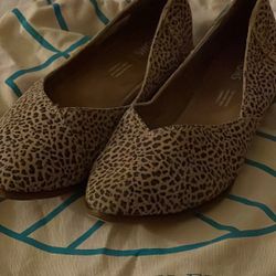 Brand New Toms Flats 