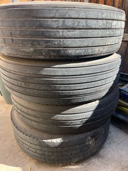 4 Trailer Tires – 295/75R22.5 – Used