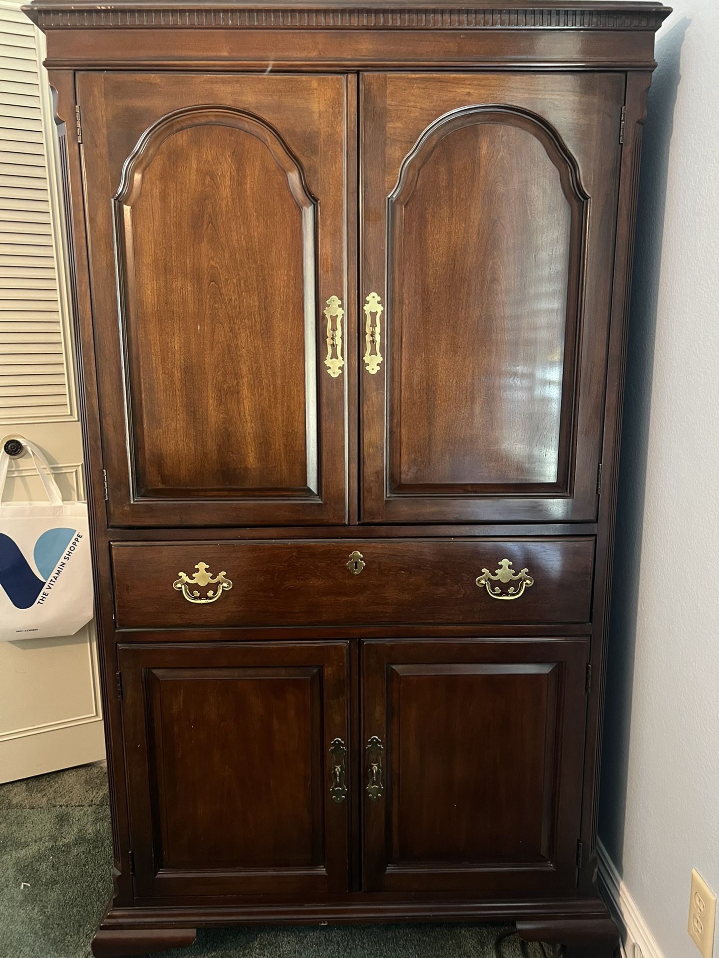 Desk(Price Negotiable)