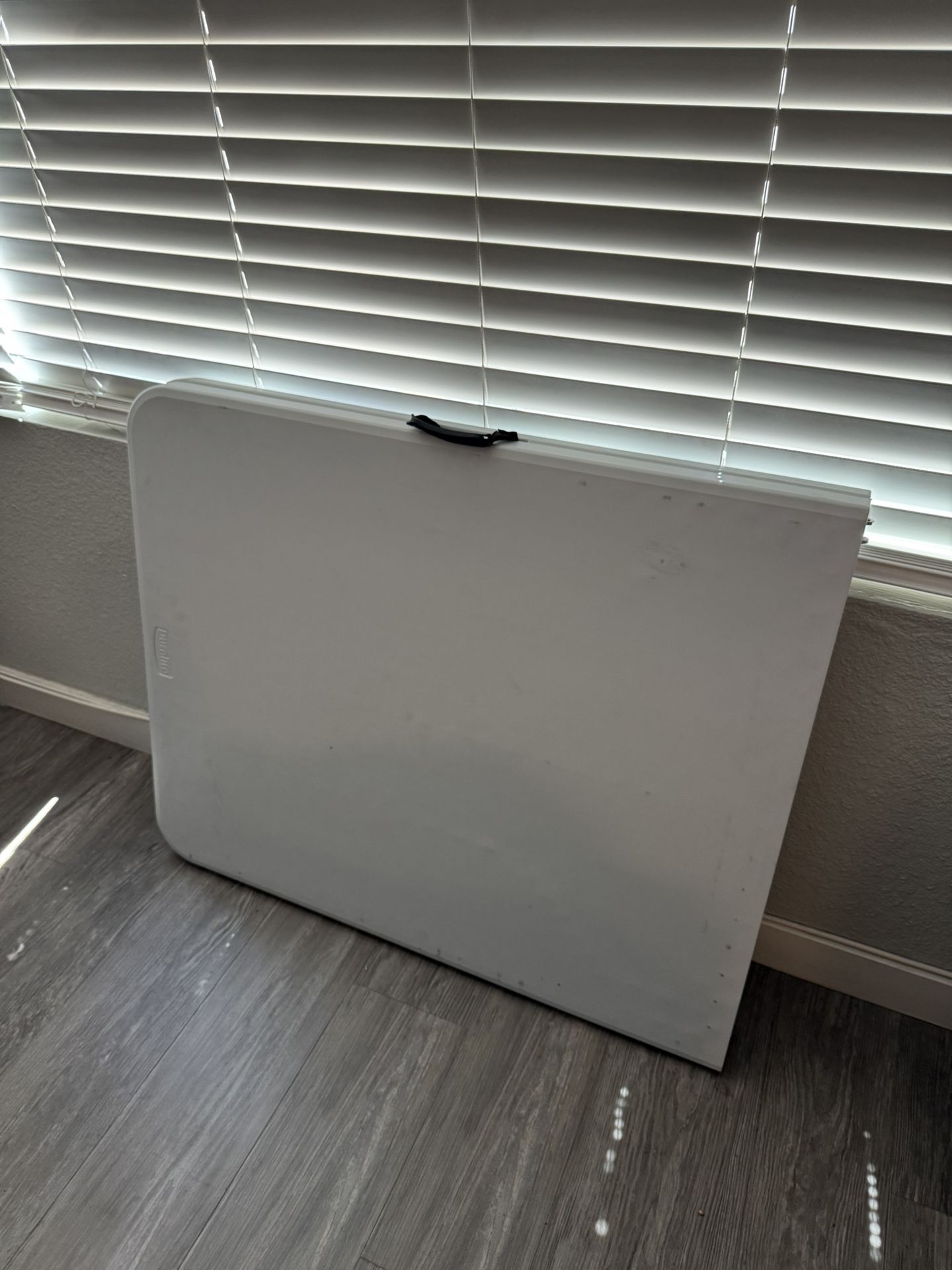 Folding Table