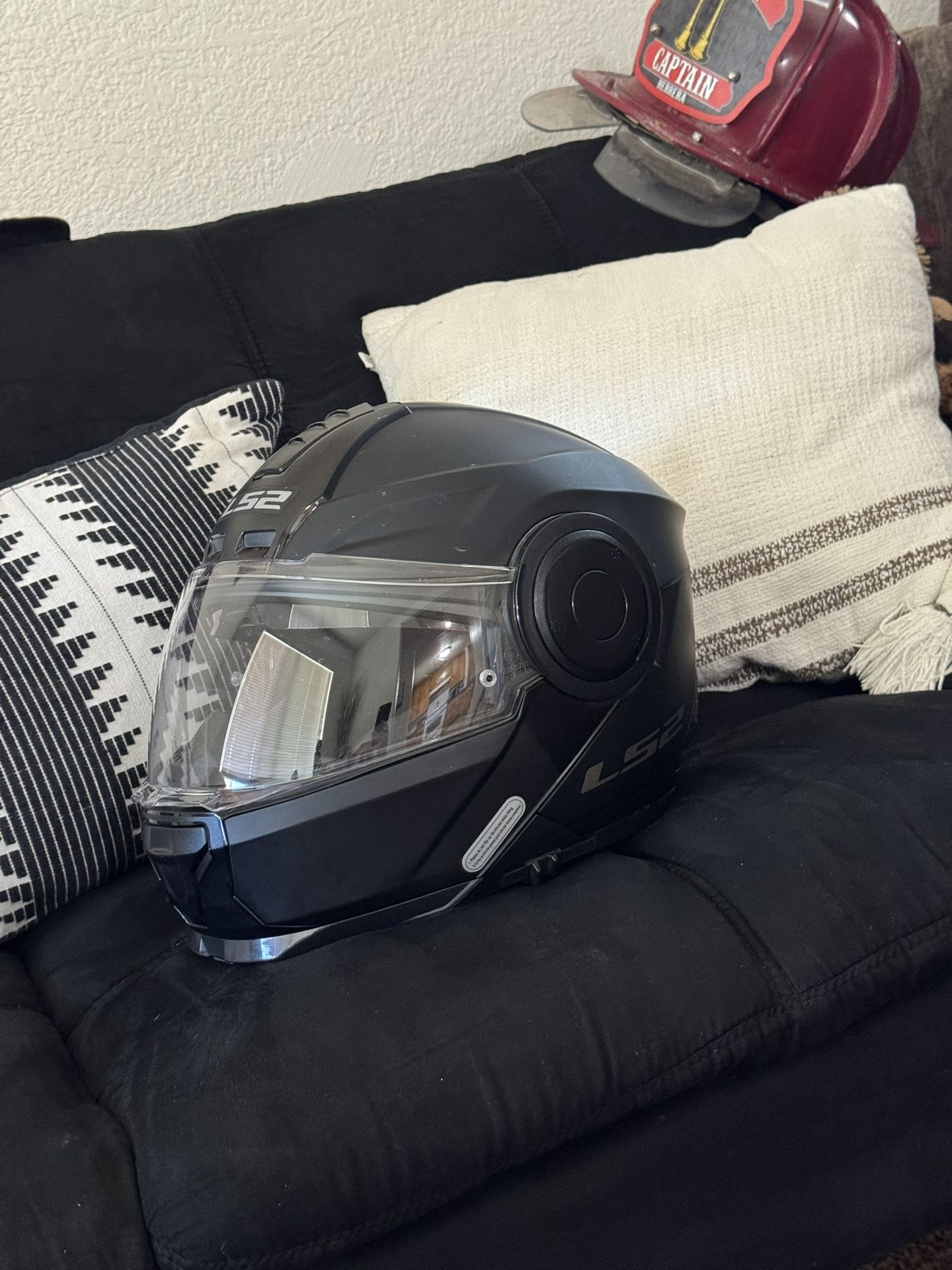 LS2 Motorcycle Helmet Small