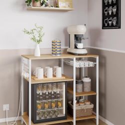 Baker's Rack, Coffee Bar Stand with Charging Station, Storage Shelves, Pull-Out Wire Basket, Table for Microwave, Kitchen, Oak Beige UKKS036Y09, 15.7 