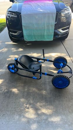 Y bike explorer pedal car with blue details
