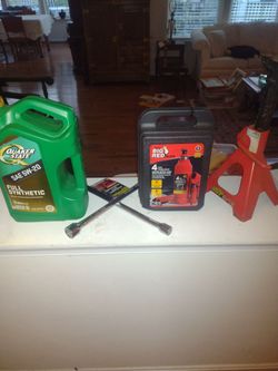 New sealed bottle jack stand tire iron oil and stand