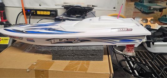 Remote control boat