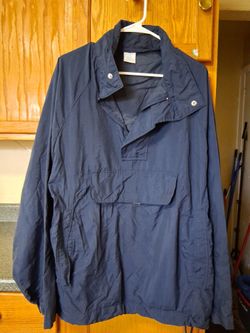 Men's or women's windbreaker jacket size large