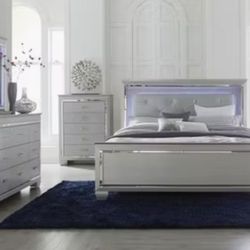 Queen Silver Girls Bedroom