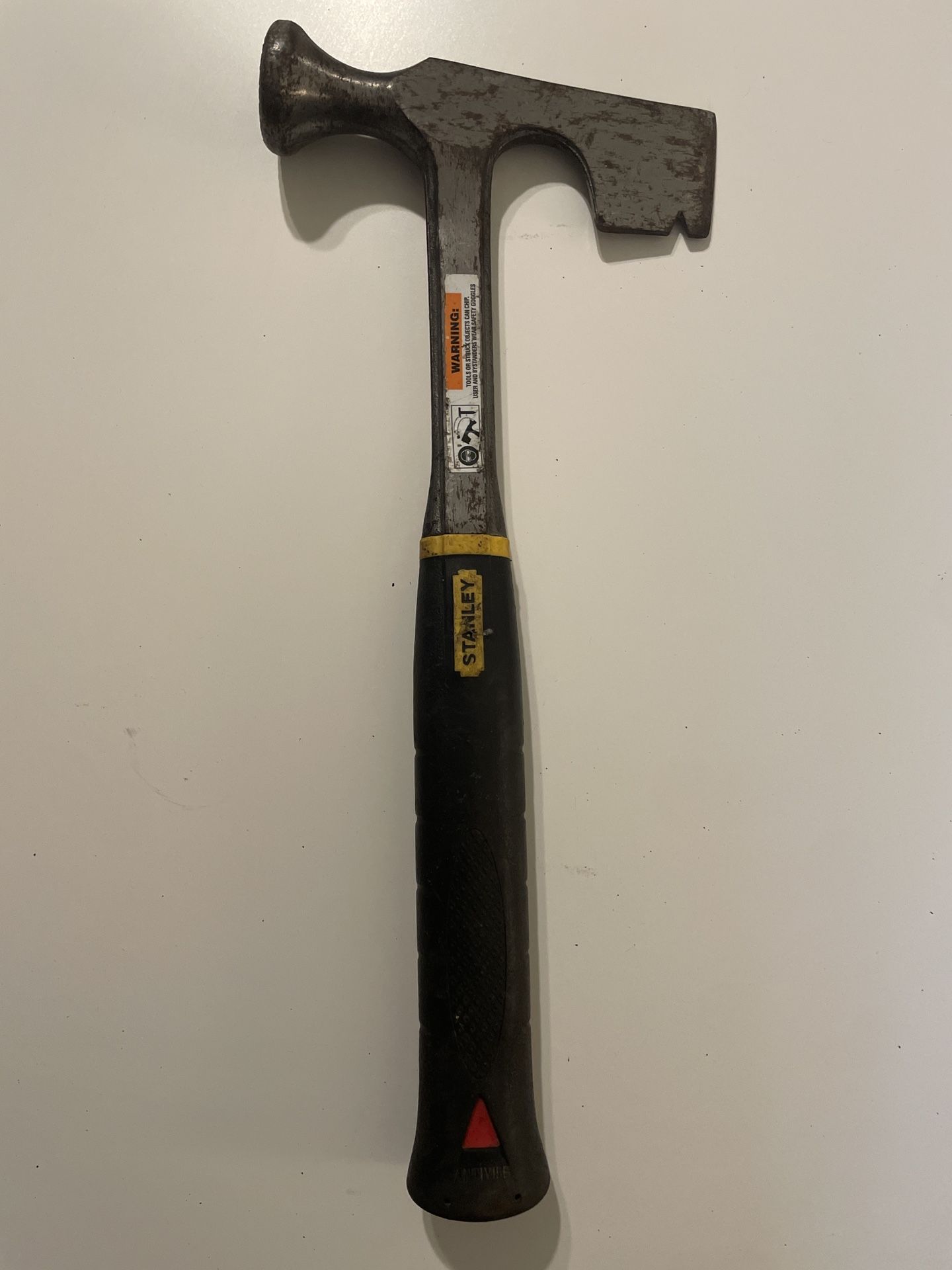 Stanley FatMax AntiVibe brick hammer