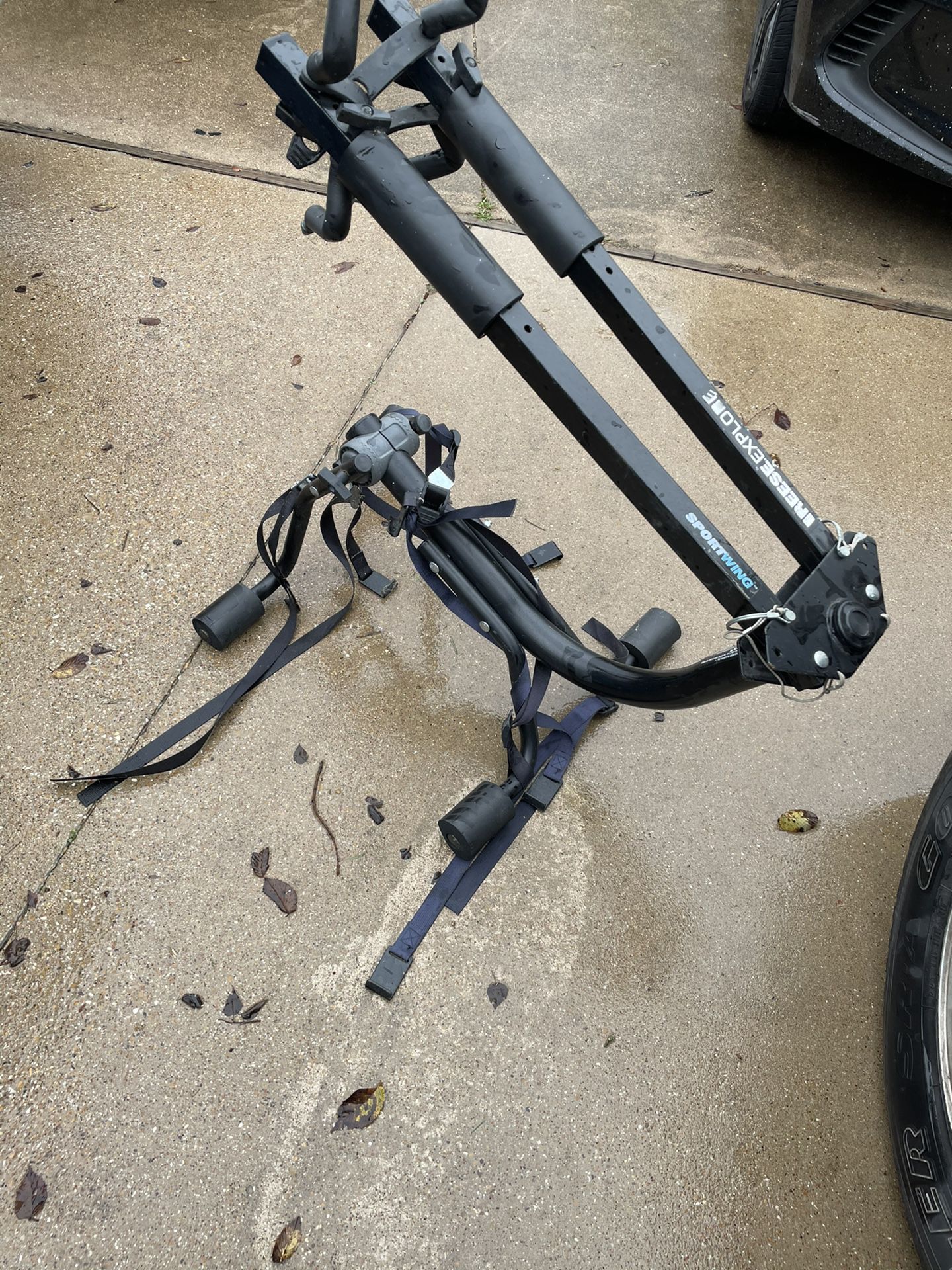 Trunk mounted bike rack