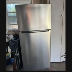 Stainless Steel Household Refrigerator Fridge Freezer It’s Plugged In And Cold