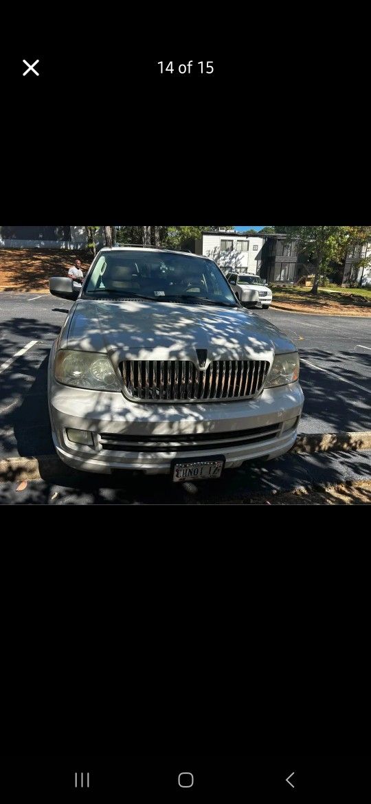 2005 Lincoln Navigator