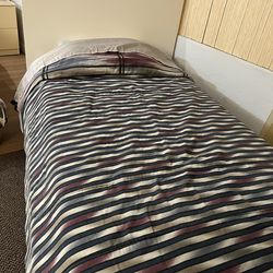 Twin Size Wooden frame Bed With Mattress