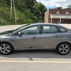*NICE* 2017 Ford Focus SE