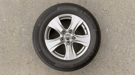 2025 Toyota RAV4 OEM Factory Wheels & Tires – Set of 4
