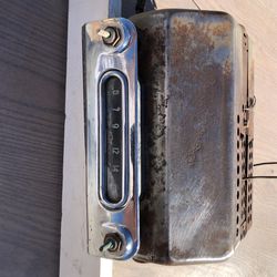1953 & 1954 Chevy Car Radio Has Some Water Damage Can Be Rebuilt.