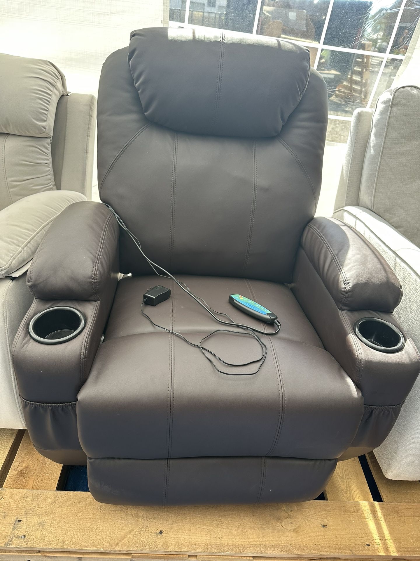 Recliner Massage Chair $250 New